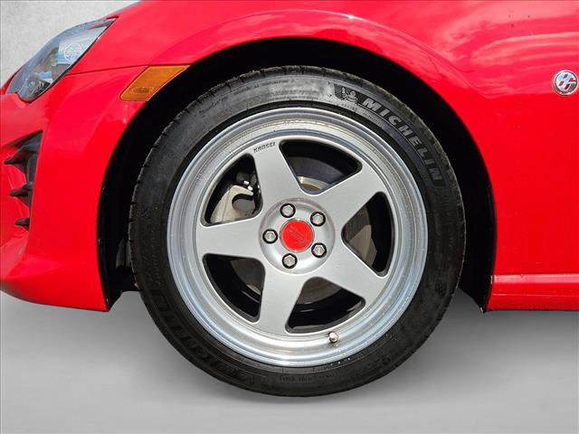 Used 2017 Toyota 86 image 18