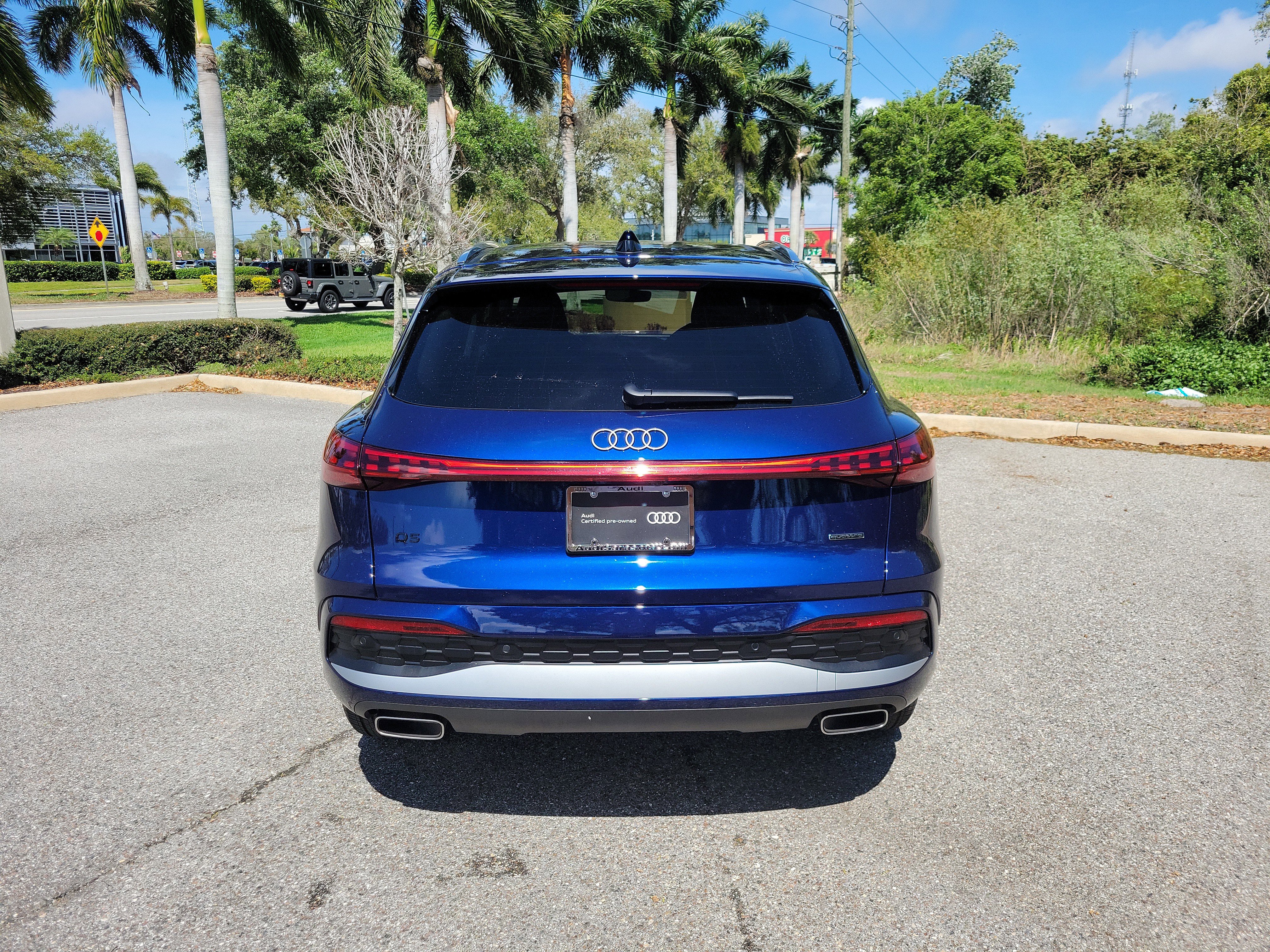 Used 2025 Audi Q5 Premium Plus w/ Premium Plus image 5