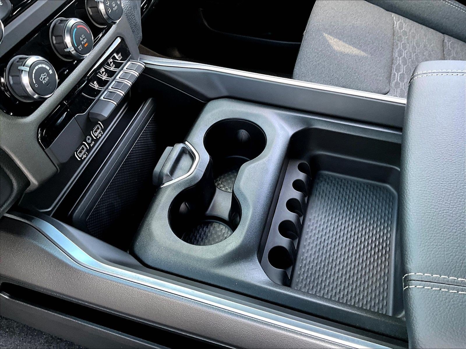 New 2026 RAM 1500 Express AWD/4WD image 12