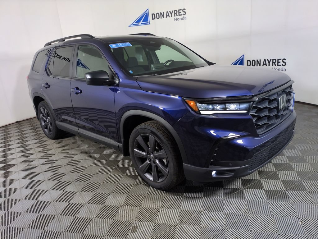 Used 2025 Honda Pilot Sport image 7