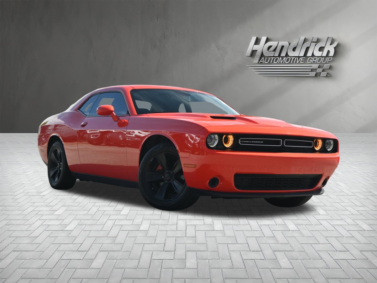 Used 2023 Dodge Challenger SXT RWD video 2
