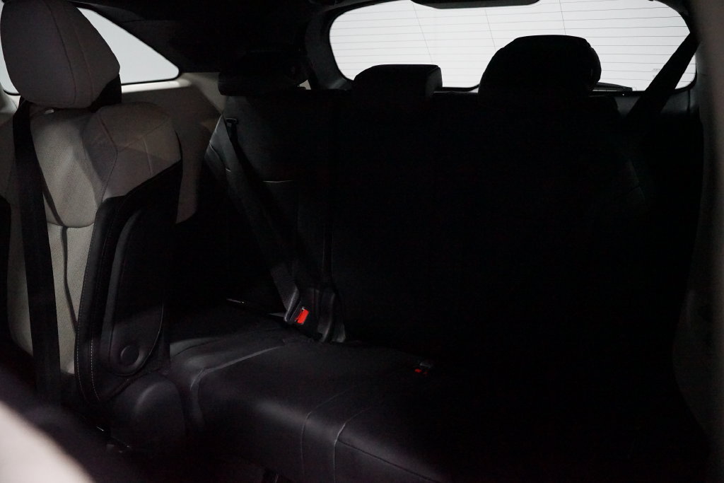New 2026 Toyota Sienna Platinum AWD/4WD image 32
