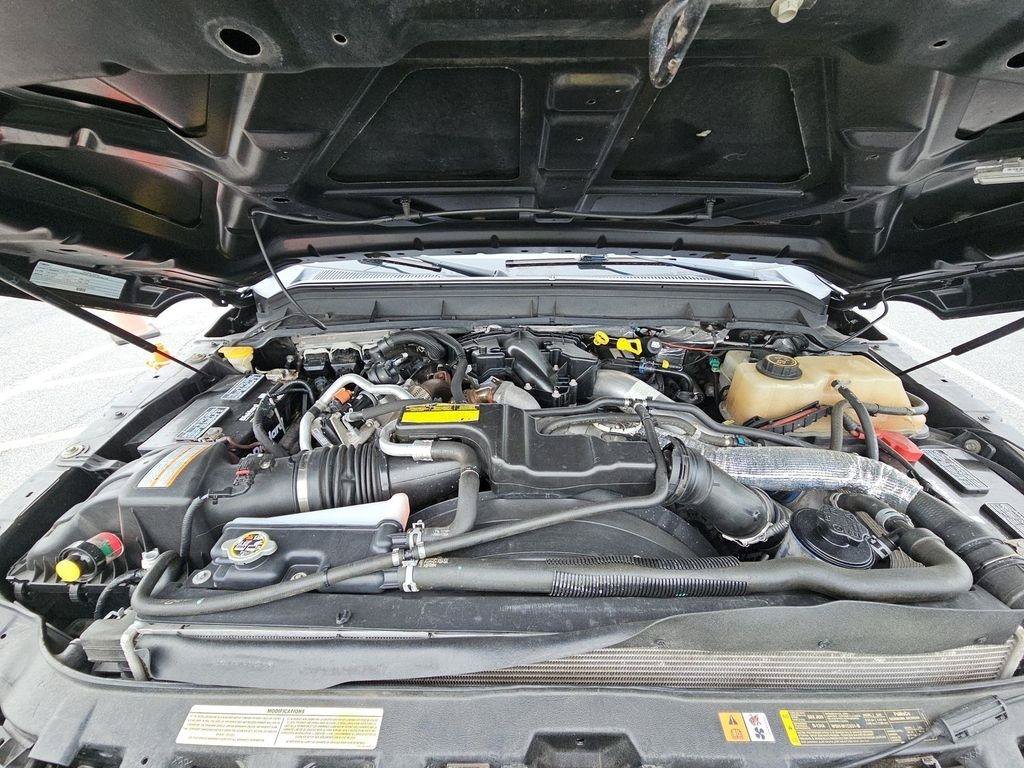 Used 2016 Ford F350 Lariat AWD/4WD image 9