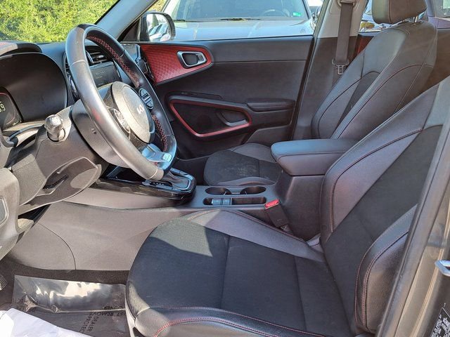 Used 2023 Kia Soul GT-Line w/ GT-Line Technology Package image 19