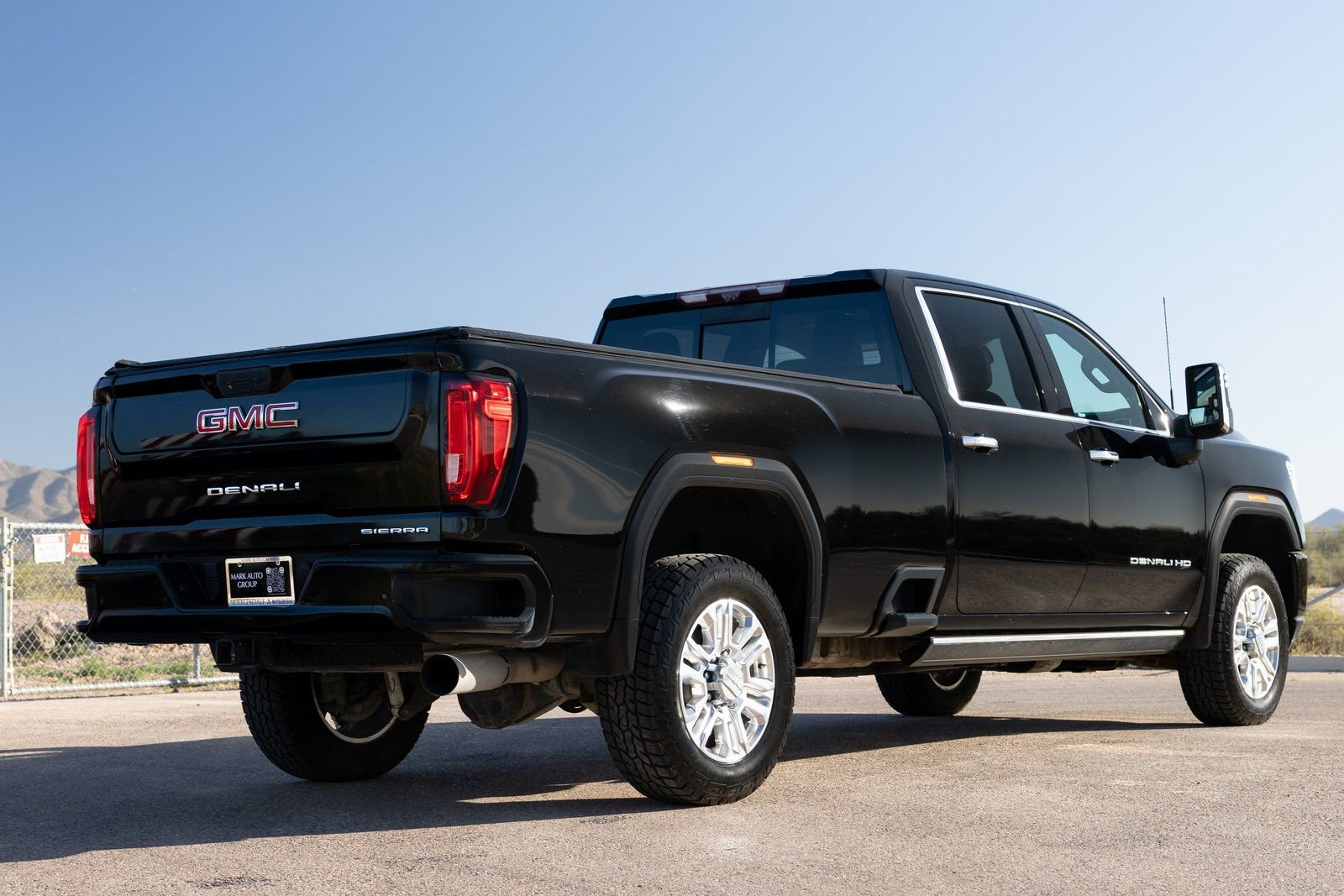 Used 2022 GMC Sierra 3500 Denali w/ Denali Ultimate Package AWD/4WD image 4