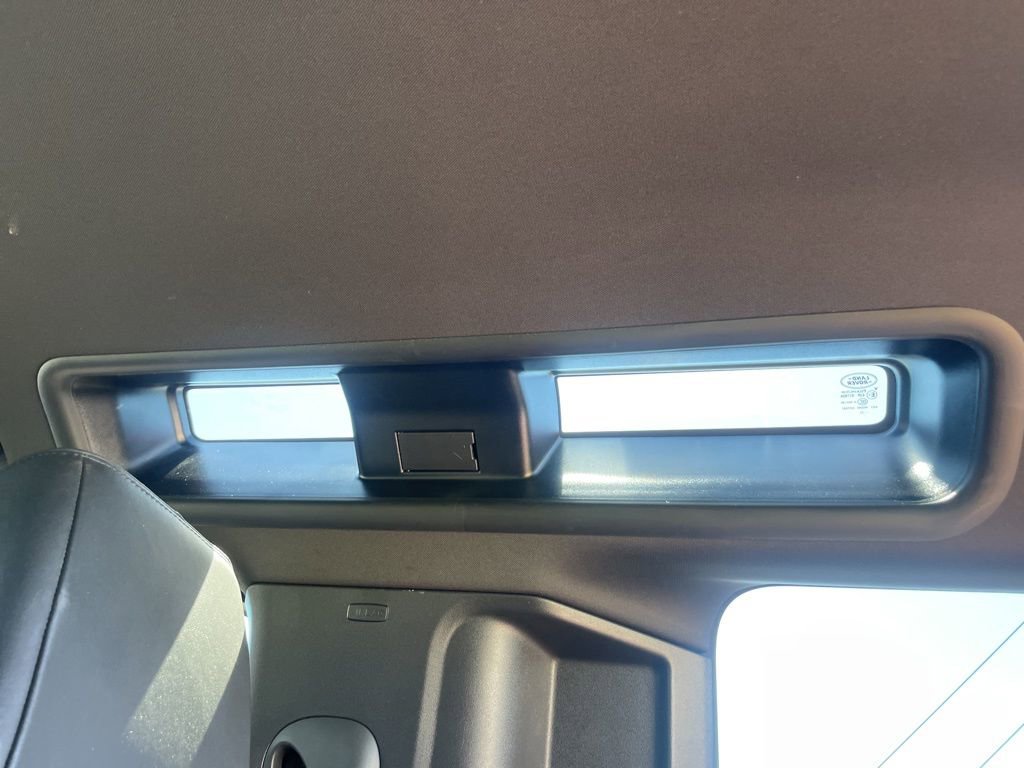 Used 2023 Land Rover Defender 110 S image 16