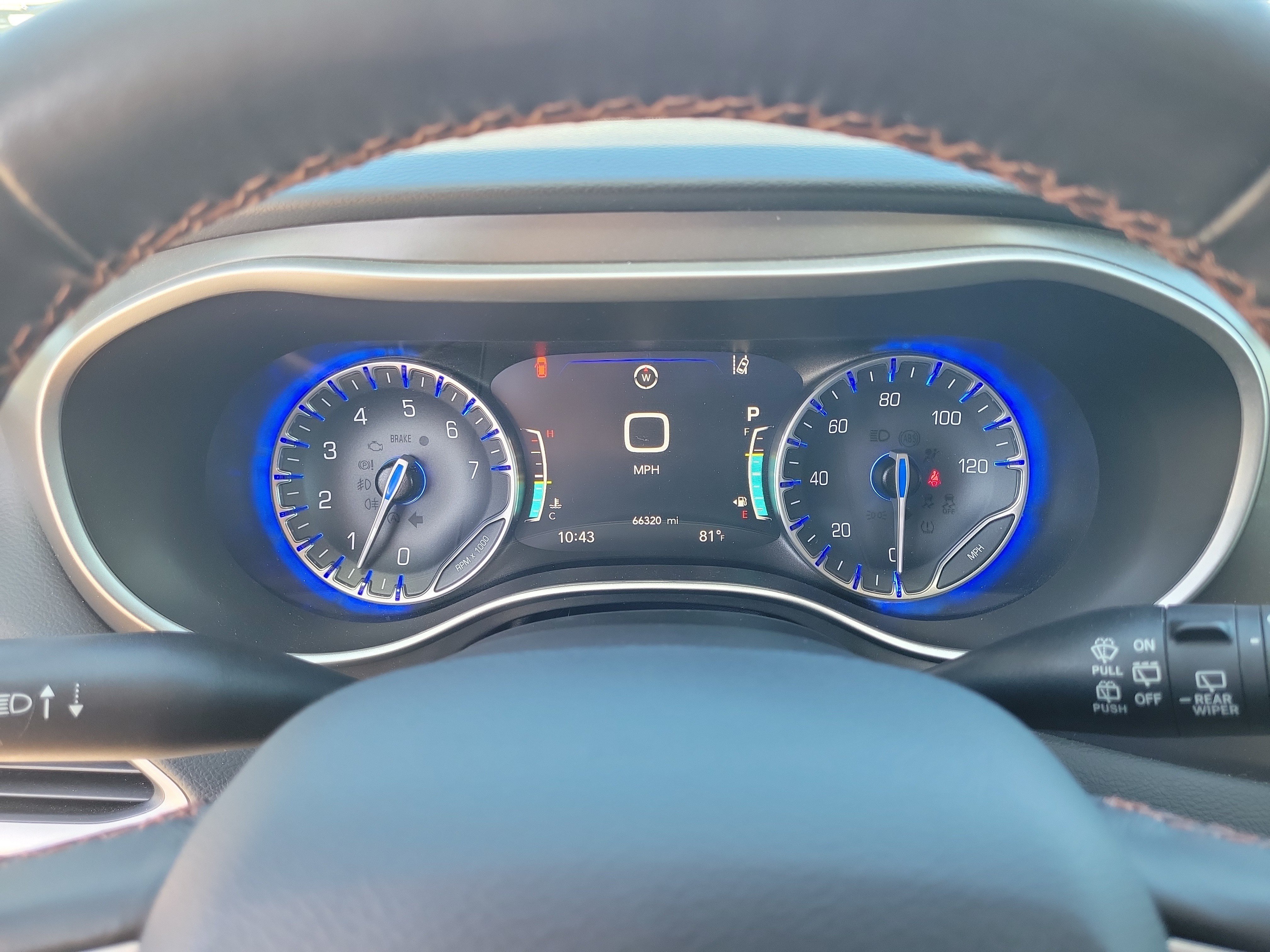 Used 2020 Chrysler Pacifica Touring-L Plus w/ Advanced Safetytec Group FWD image 23