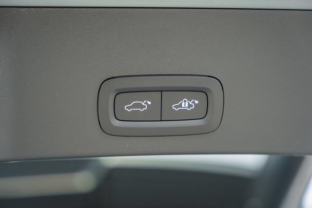 New 2026 Volvo XC40 B5 Ultra w/ Protection Package Premier AWD/4WD image 11