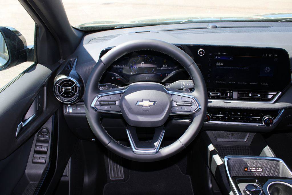 New 2026 Chevrolet Equinox LT w/ Convenience Package II image 9