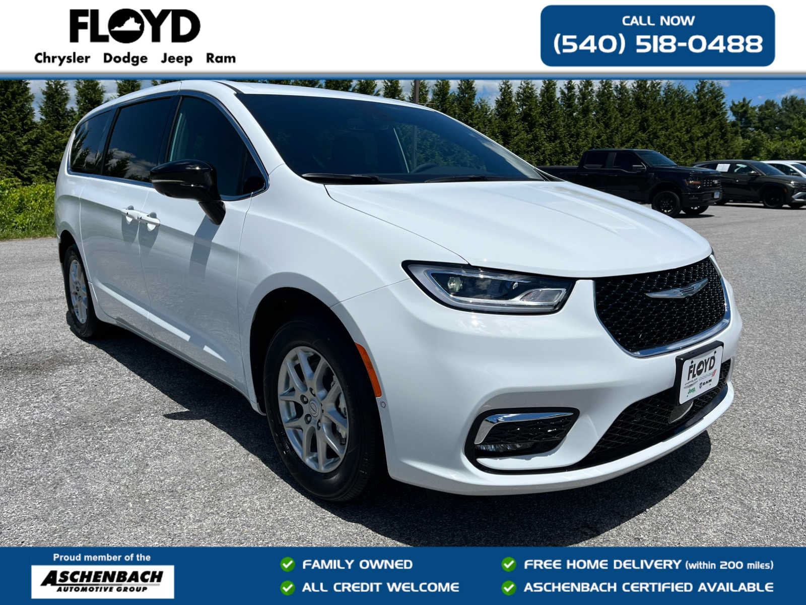 New 2026 Chrysler Pacifica Select