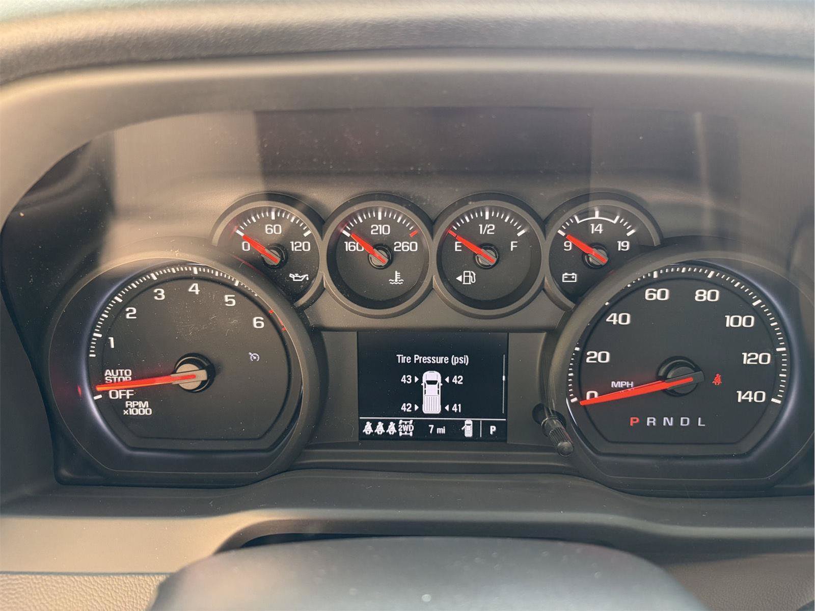New 2026 Chevrolet Silverado 1500 Custom w/ LPO, Dark Essentials Package AWD/4WD image 18