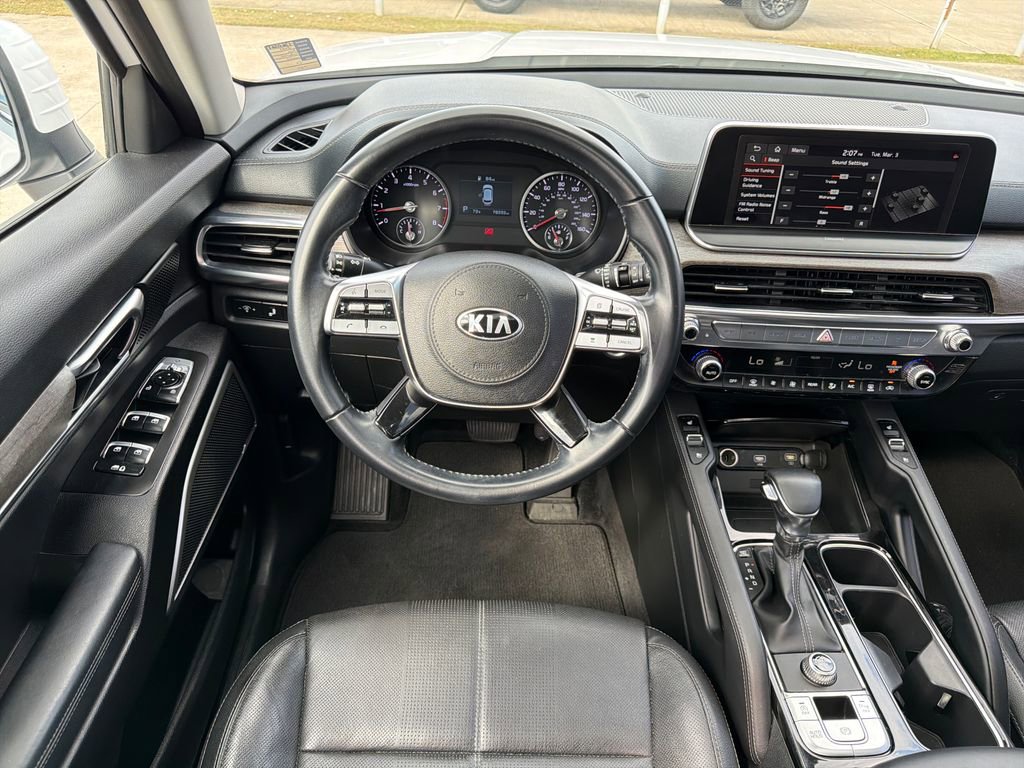 Used 2021 Kia Telluride EX w/ EX Premium Package image 16