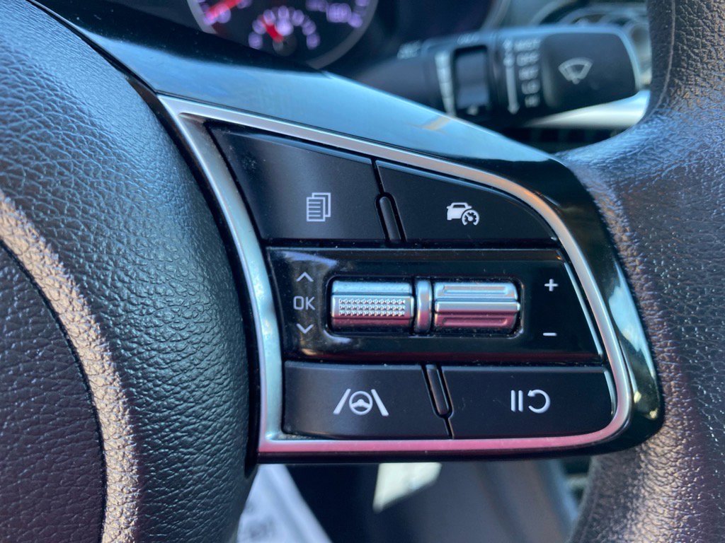 Certified 2023 Kia Forte LXS image 16