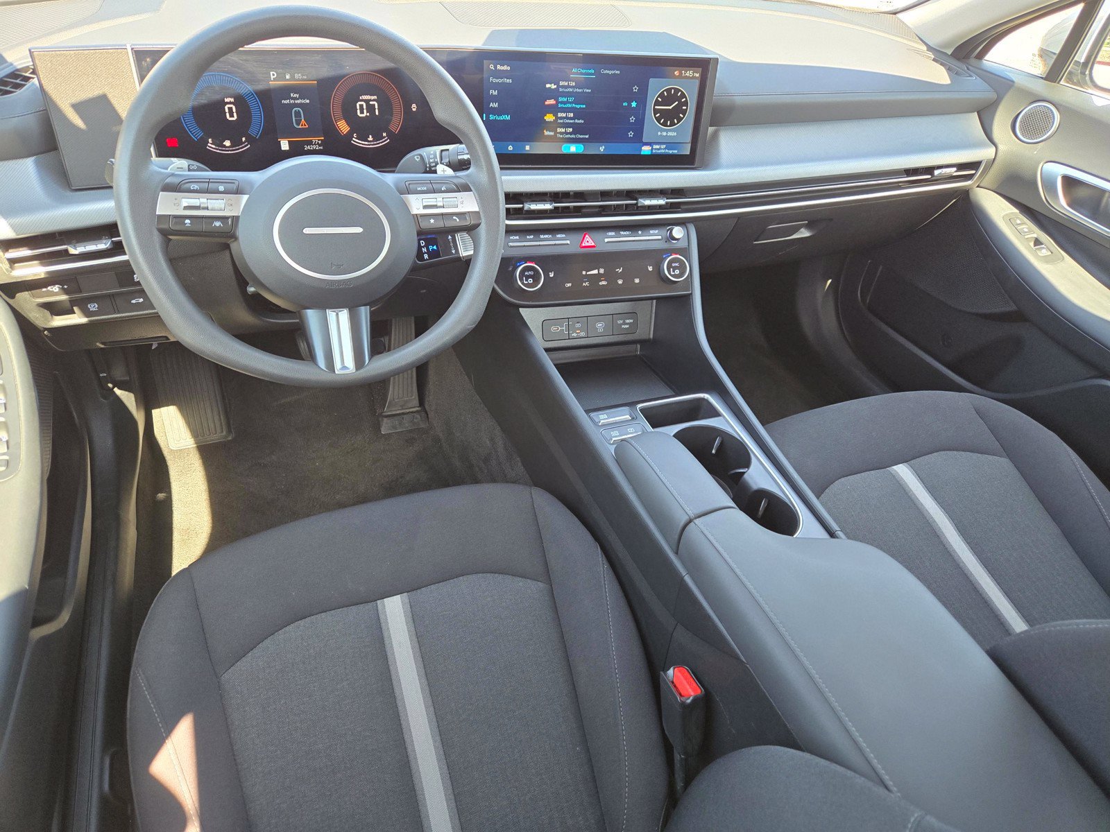 Used 2025 Hyundai Sonata SEL FWD image 10