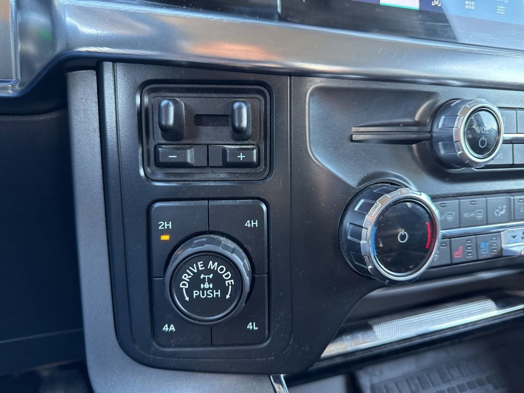 Used 2022 Ford F150 Lariat w/ Equipment Group 502A High image 9