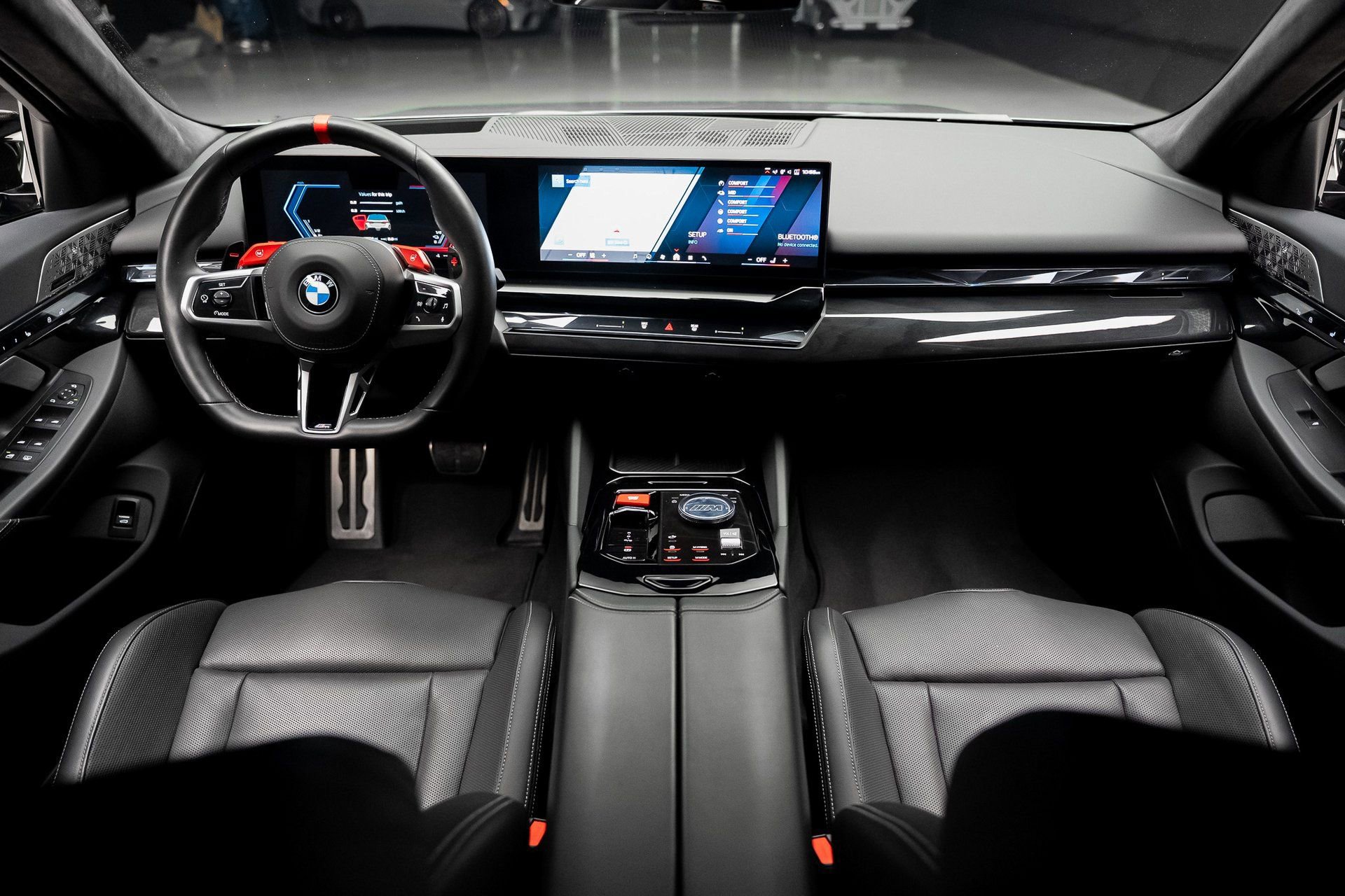 Used 2025 BMW M5 w/ Carbon Package image 45