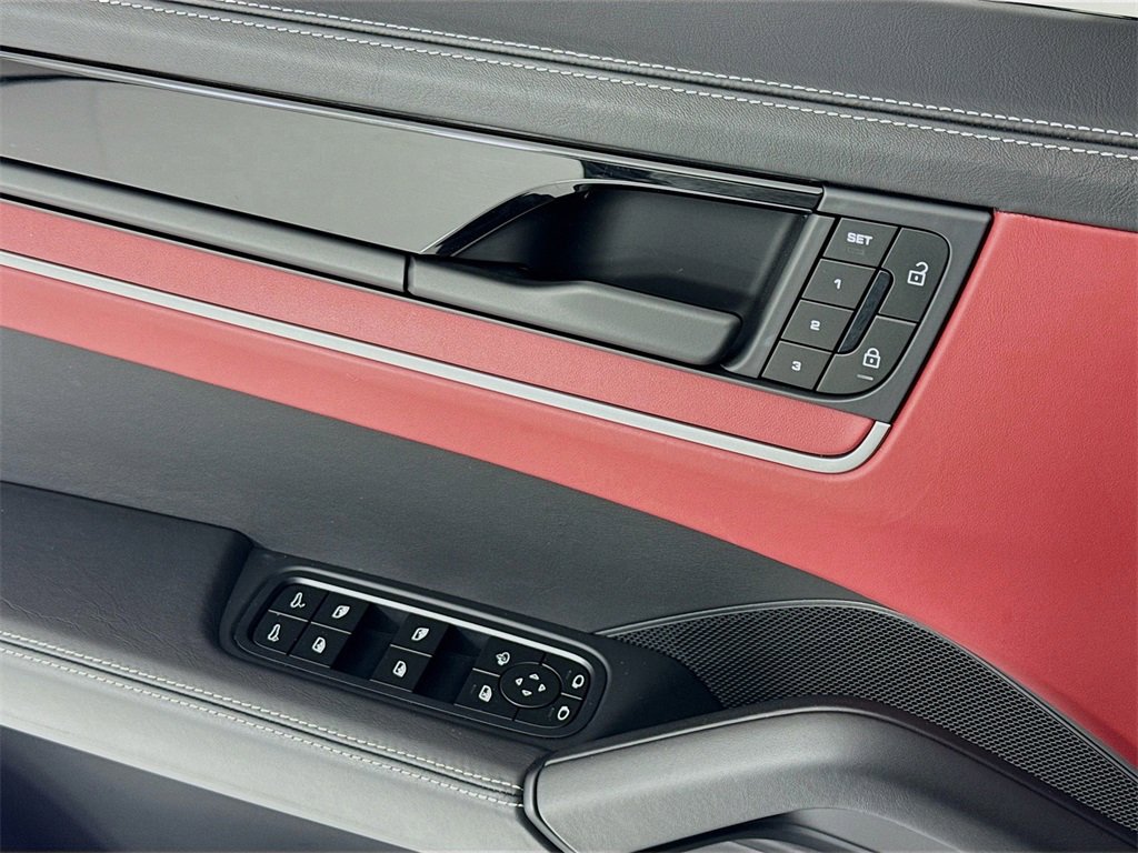 Used 2024 Porsche Cayenne Turbo GT image 11