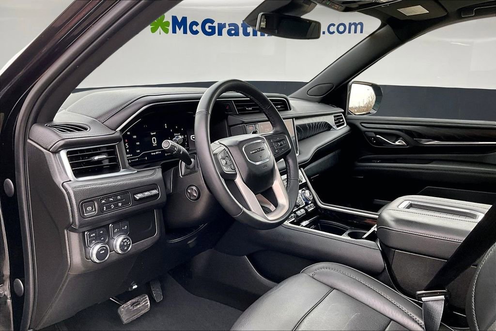 Used 2023 GMC Yukon Denali image 16