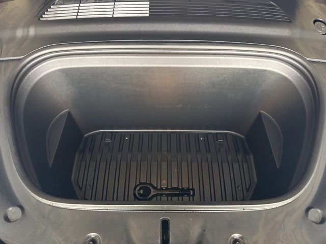 Used 2021 Tesla Model Y Long Range image 12