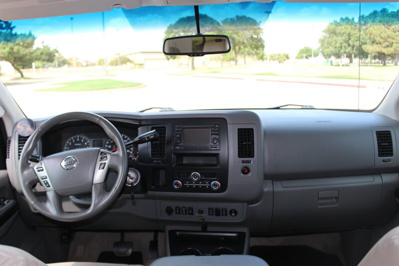 Used 2014 Nissan NV 3500 SL w/ Technology Package RWD image 25