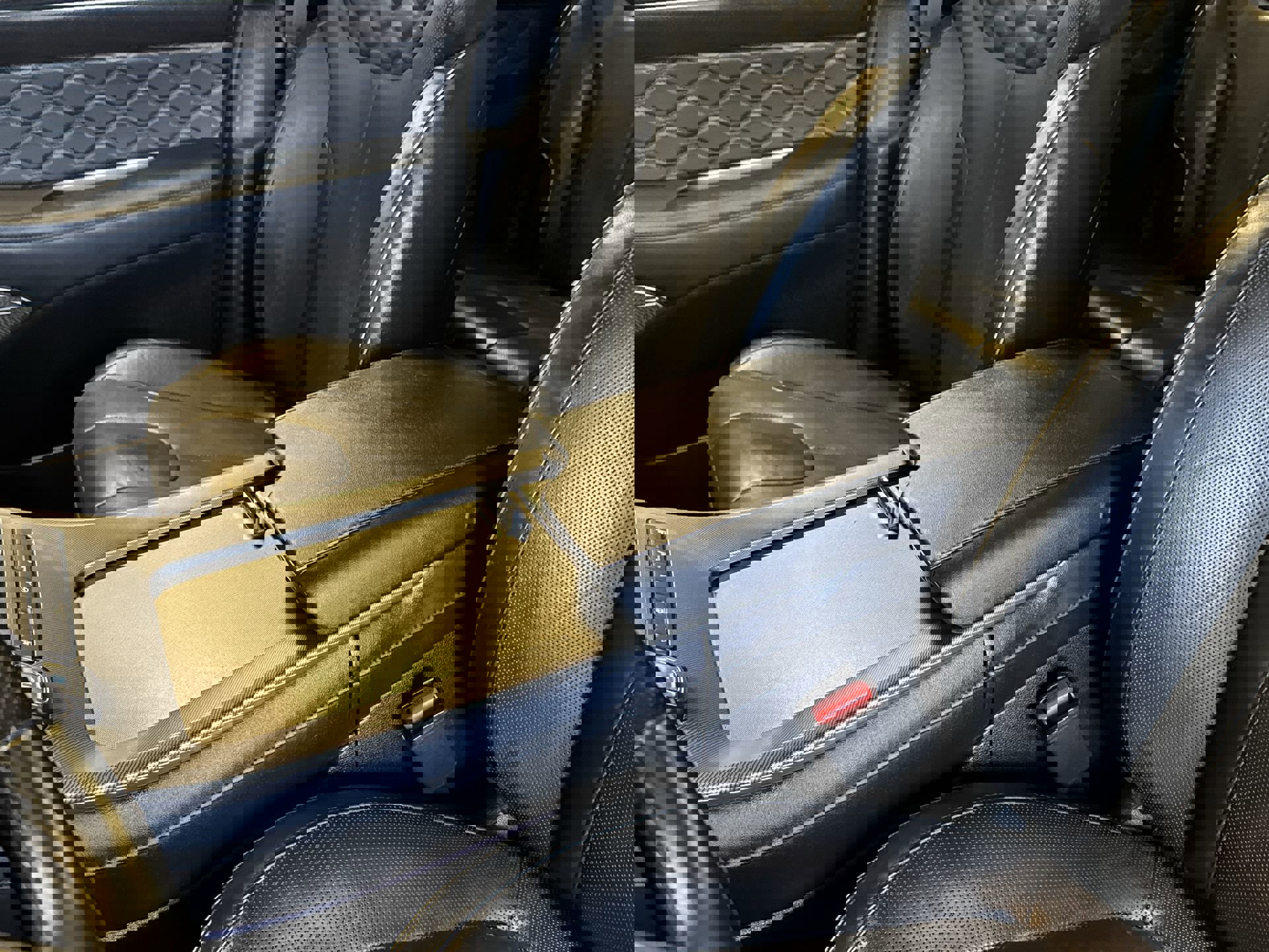 Used 2020 Hyundai Palisade Limited image 21