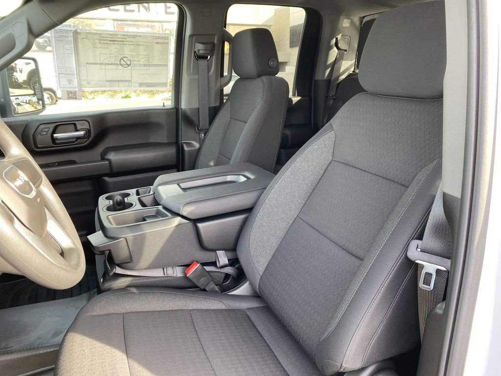 New 2026 GMC Sierra 3500 Pro w/ Convenience Package image 18