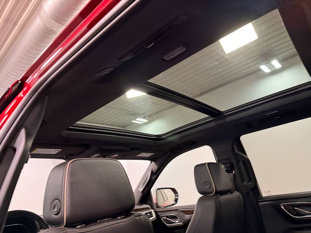 Used 2024 Chevrolet Tahoe Premier w/ Premium Package AWD/4WD image 11