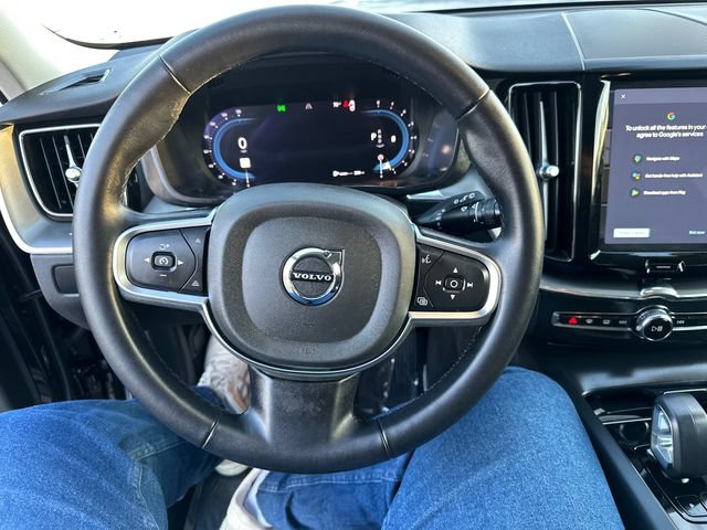 Used 2024 Volvo XC60 B5 Core AWD/4WD image 32