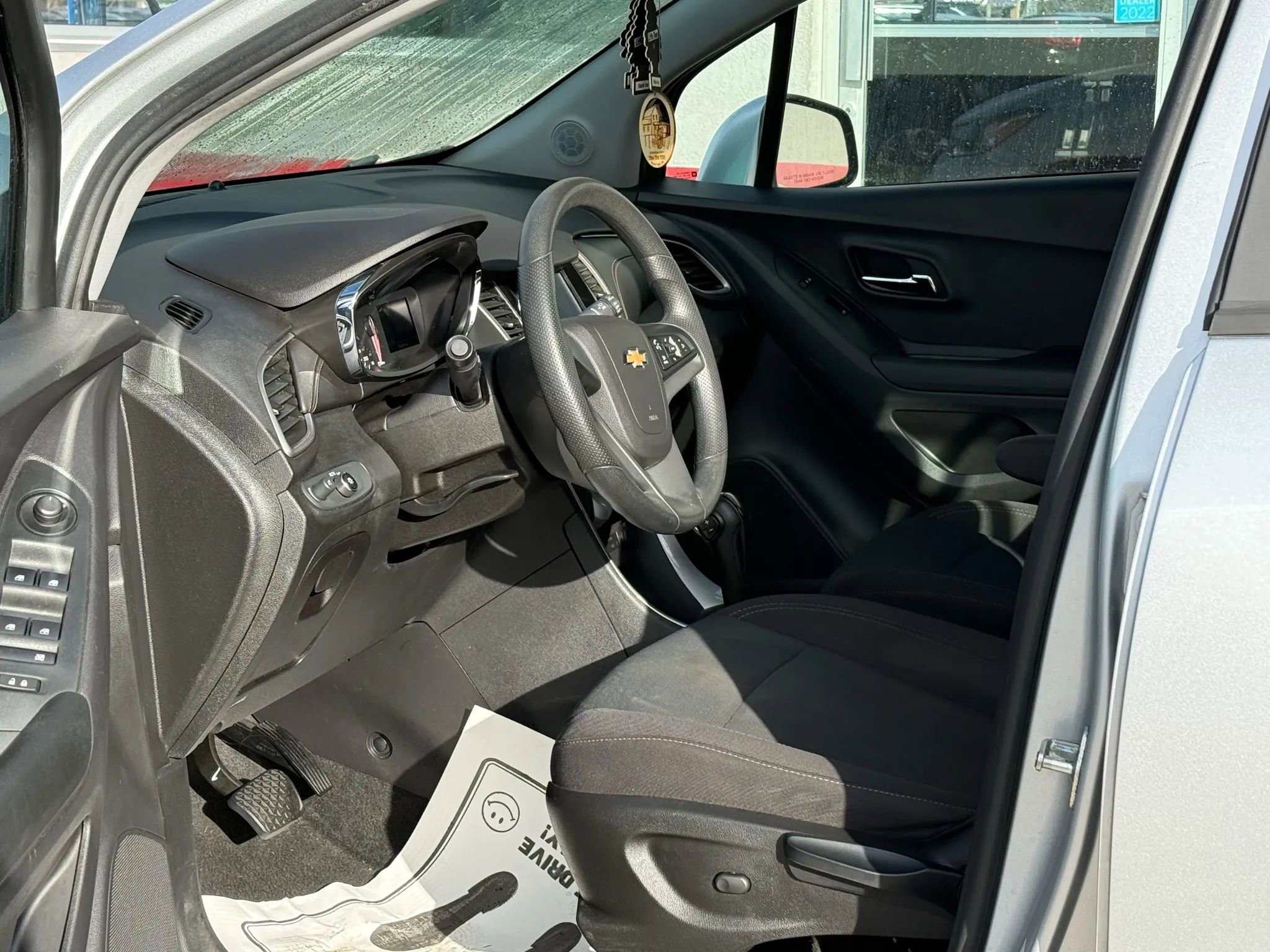 Used 2020 Chevrolet Trax LS image 9