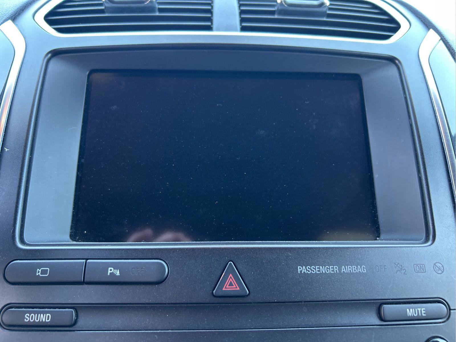 Used 2019 Ford Explorer Limited w/ Class III Trailer Tow Package FWD image 27