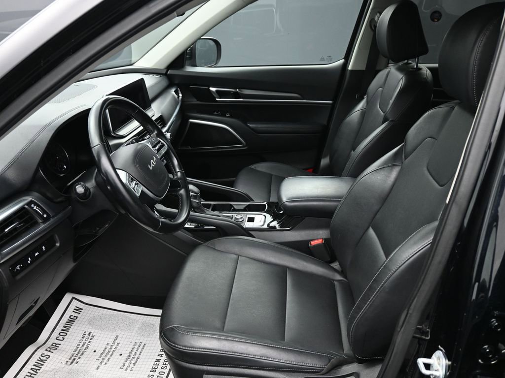 Used 2022 Kia Telluride LX image 11