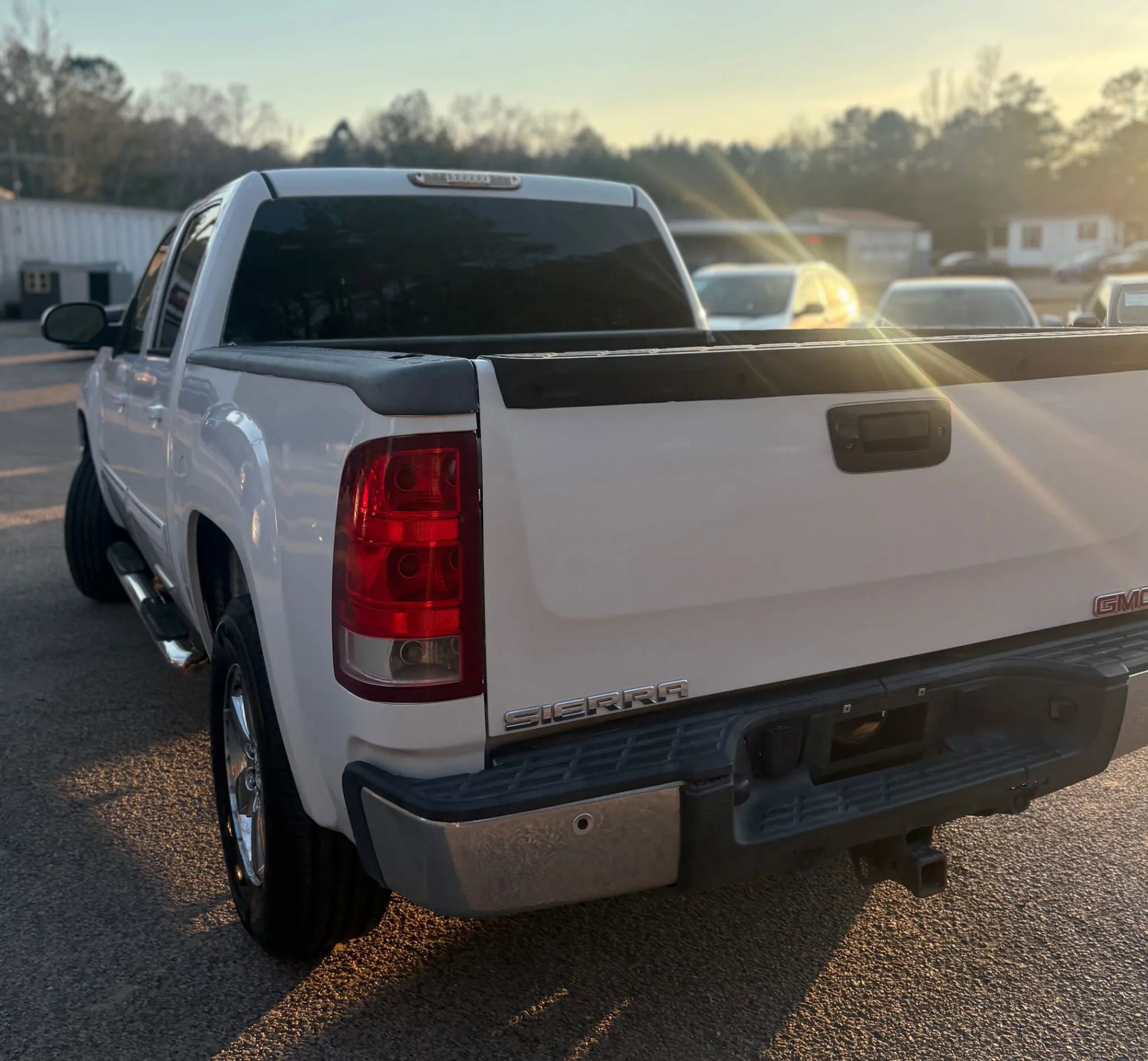 Used 2012 GMC Sierra 1500 SLT w/ SLT Convenience Package image 3