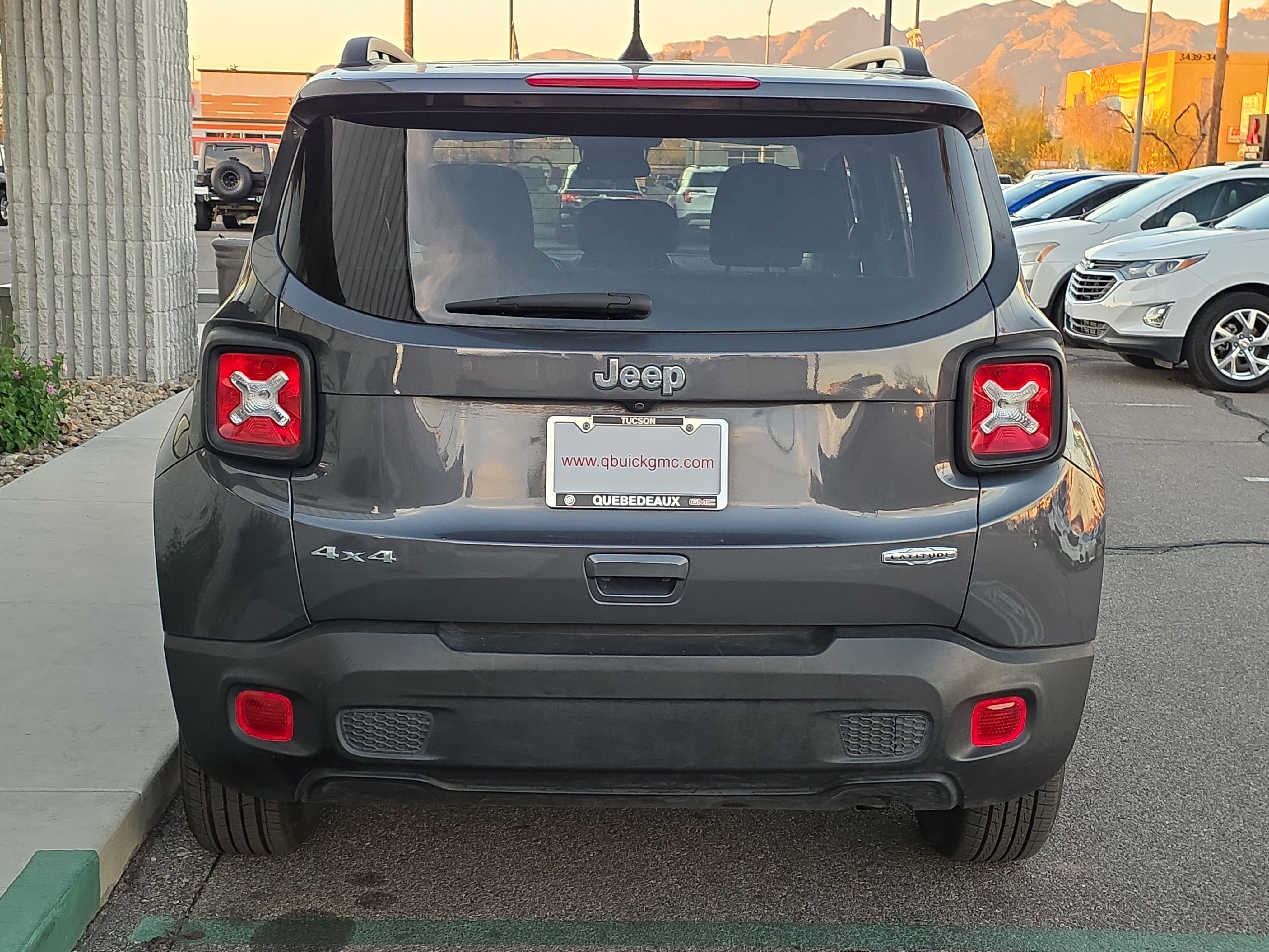 Used 2022 Jeep Renegade Latitude image 6
