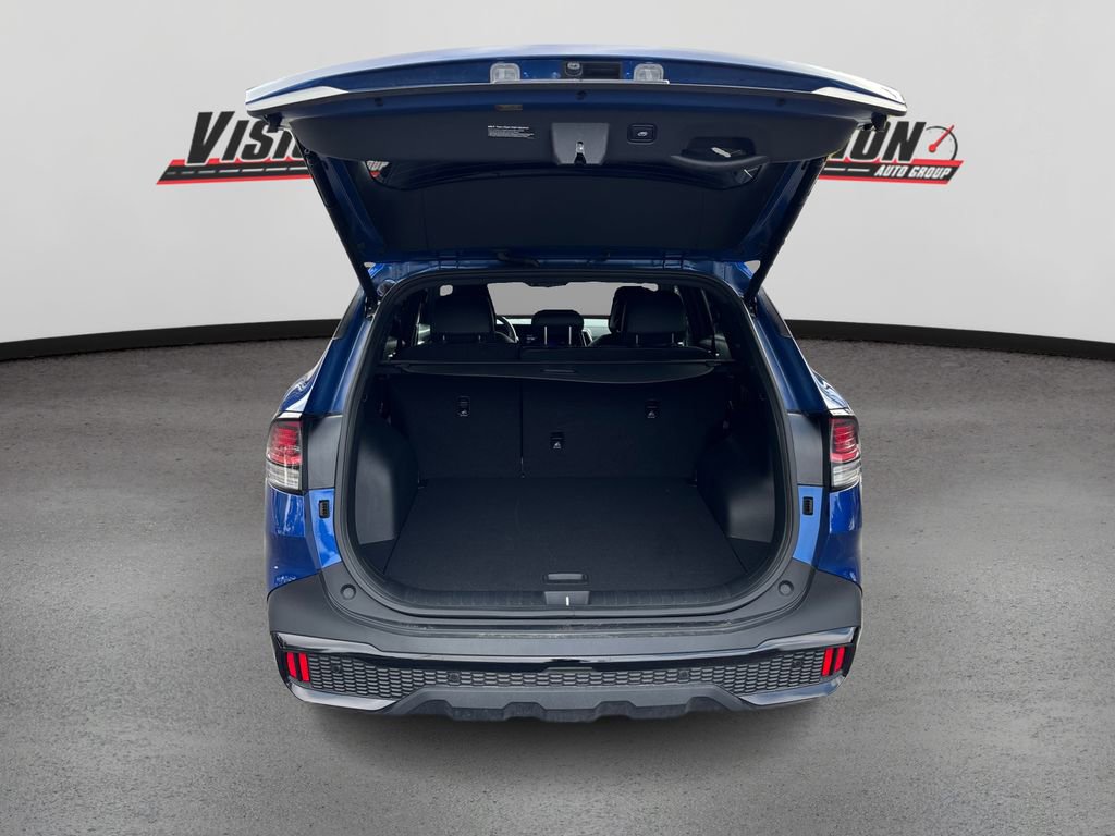 Used 2025 Kia Sportage X-Line w/ Premium Package image 11