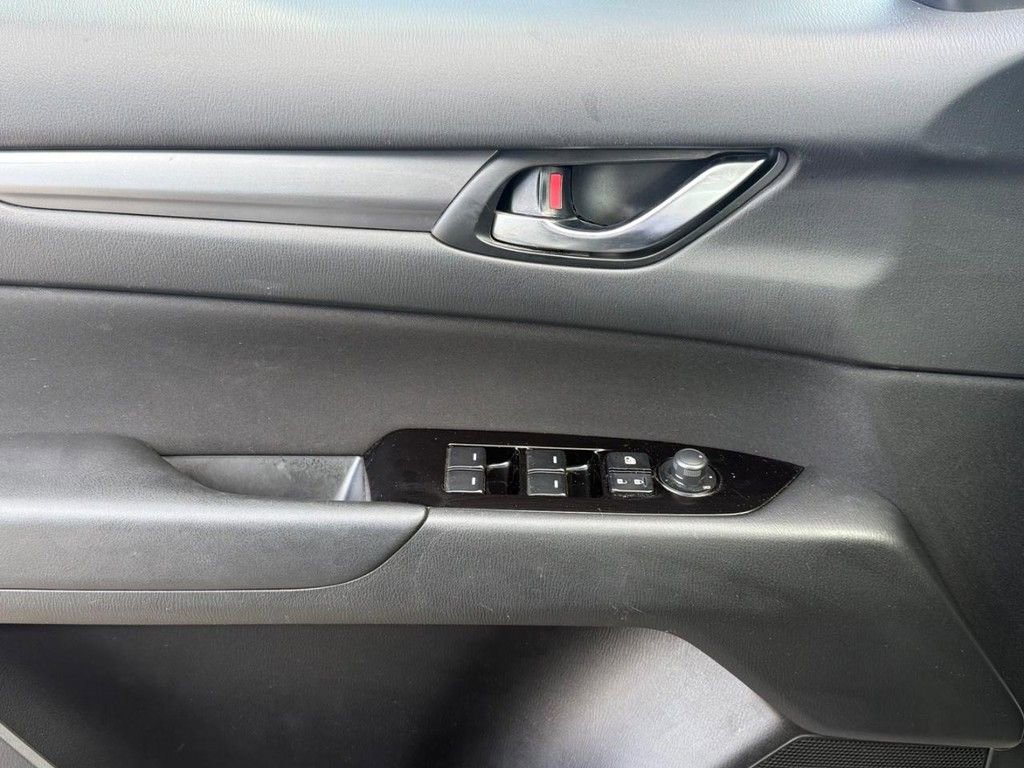 Used 2023 MAZDA CX-5 AWD 2.5 S image 25