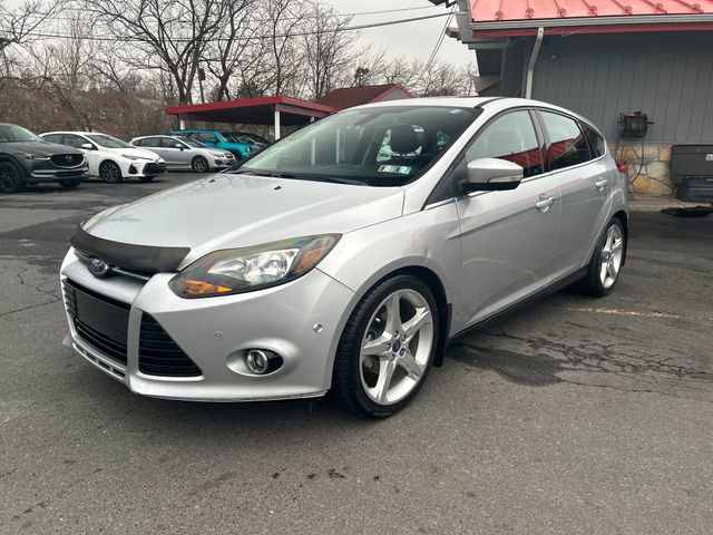 Used 2012 Ford Focus Titanium image 2