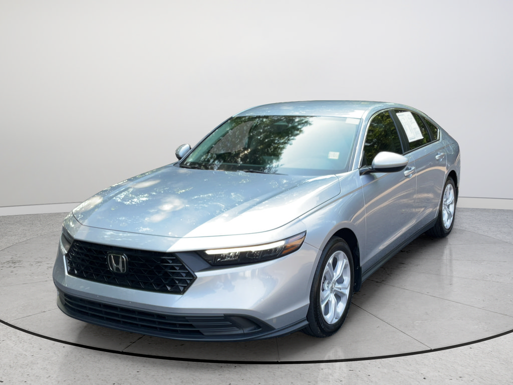 Used 2025 Honda Accord LX image 4