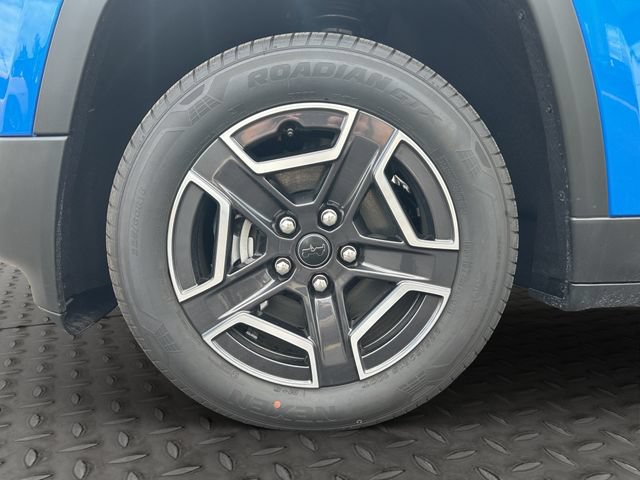 New 2026 Jeep Cherokee Laredo AWD/4WD image 25