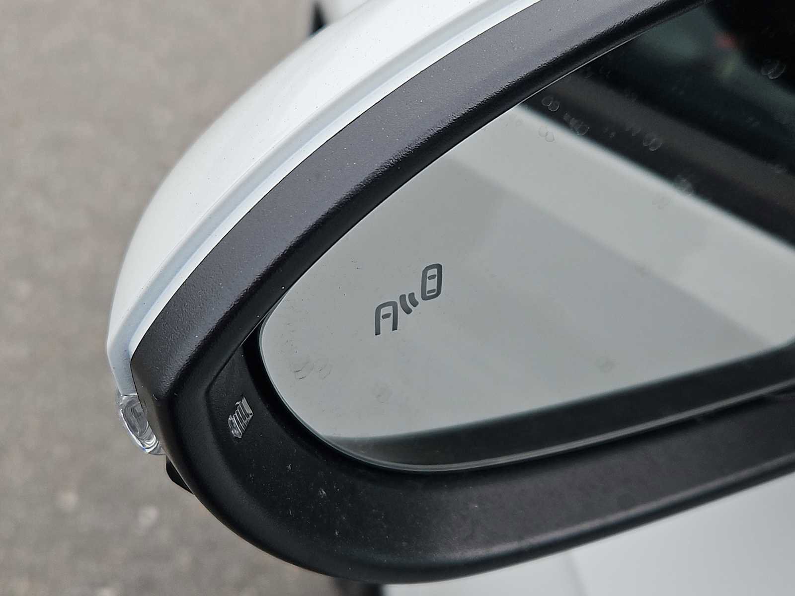 Used 2018 Volkswagen GTI SE w/ SE Leather Package image 10