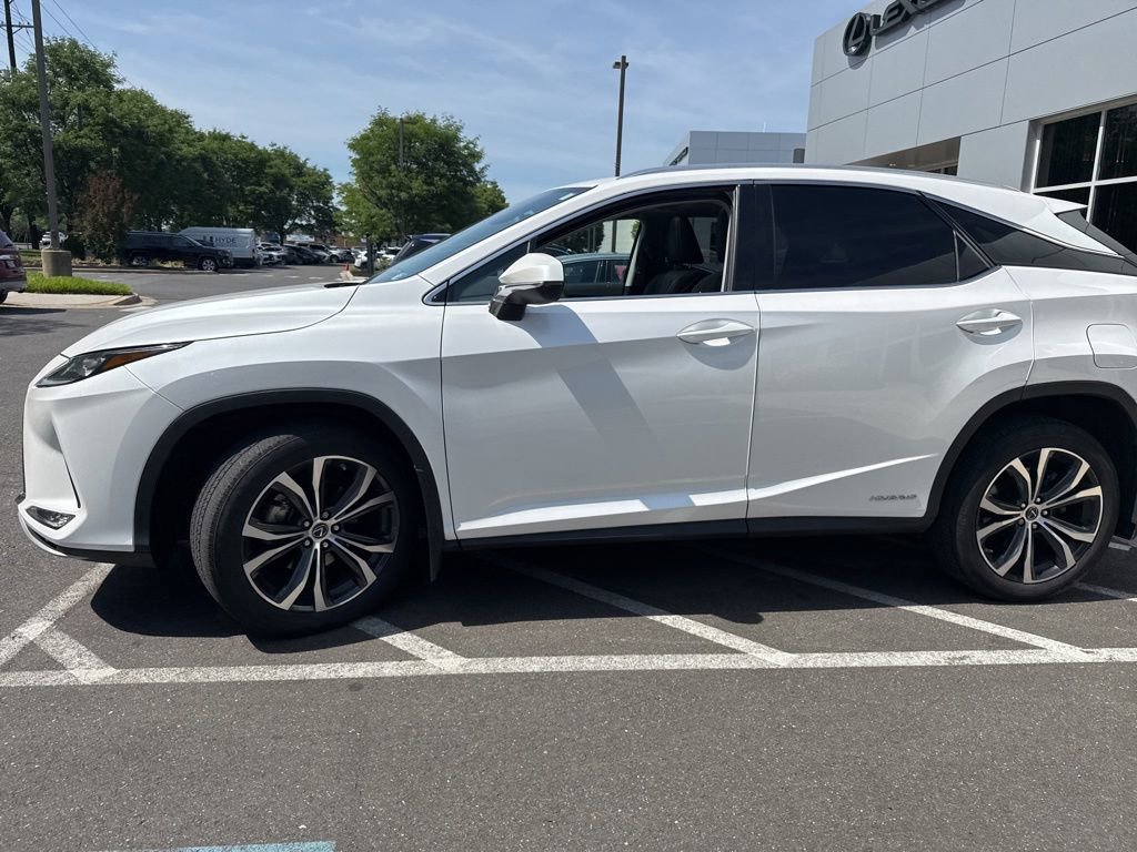 Used 2022 Lexus RX 450h AWD w/ Premium Package image 4