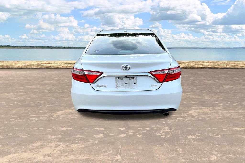 Used 2017 Toyota Camry XLE FWD image 12