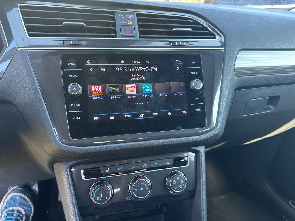 Used 2024 Volkswagen Tiguan SE image 7