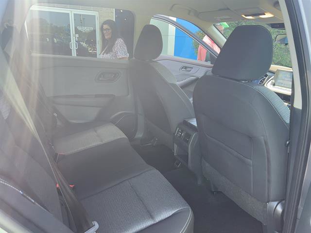 Used 2021 Nissan Rogue S AWD/4WD image 14