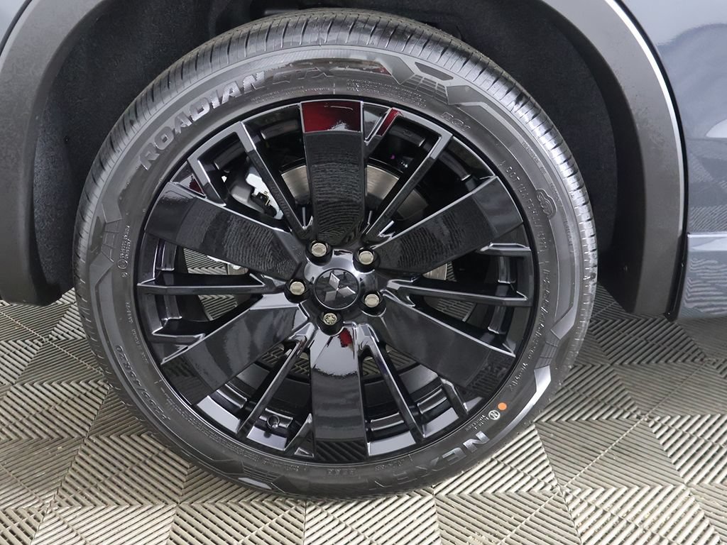 New 2026 Mitsubishi Outlander AWD image 27