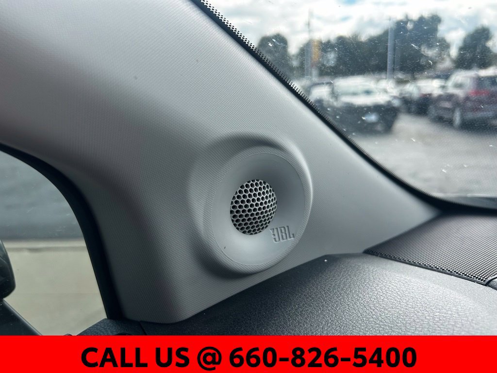Certified 2025 Toyota Sienna XLE w/ XLE Plus Package FWD image 18