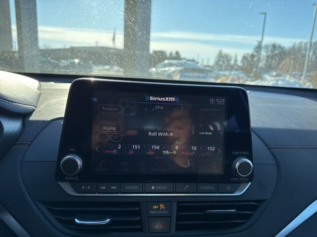 Used 2022 Nissan Altima 2.0 SR image 15