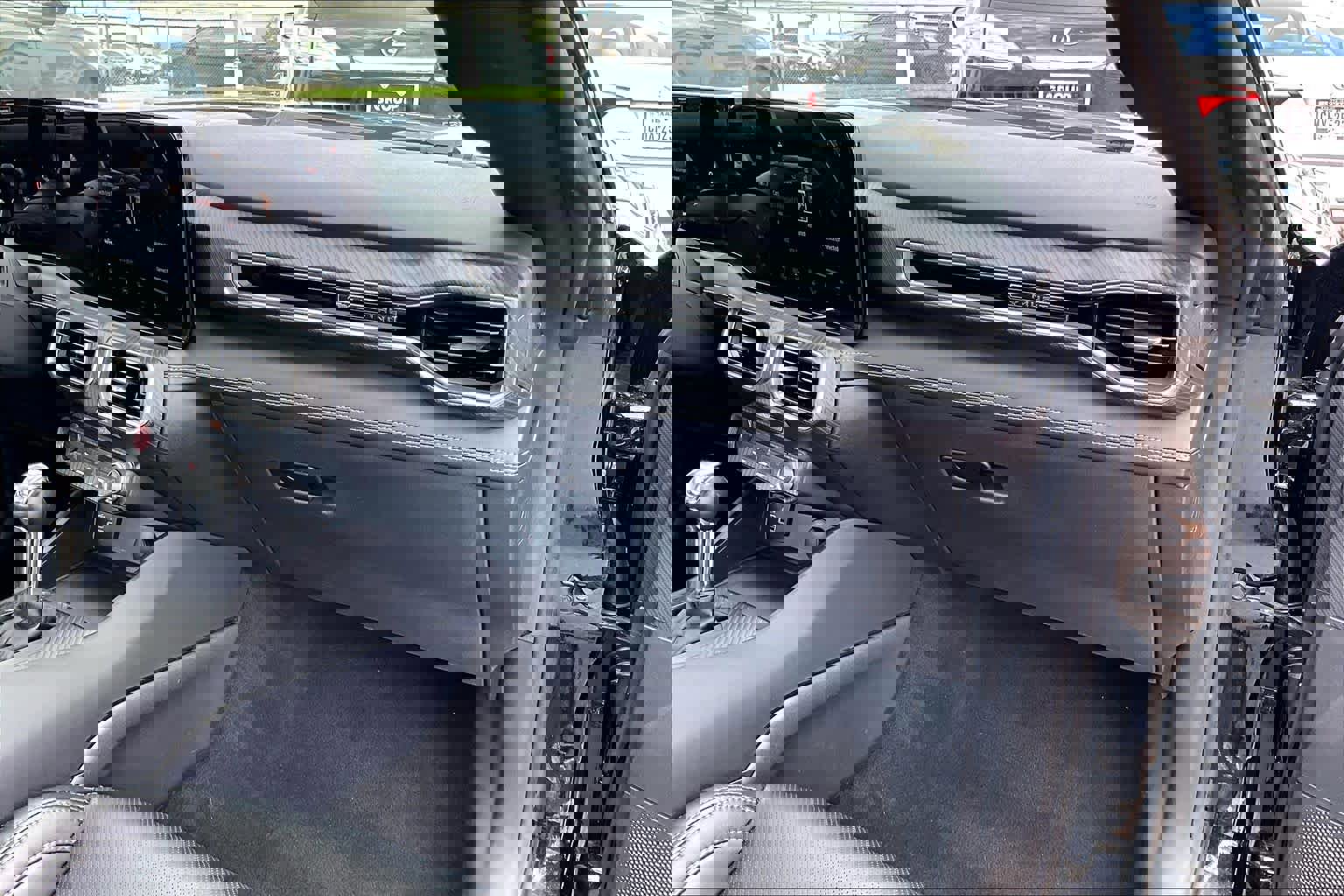 Used 2025 Ford Mustang Premium image 15