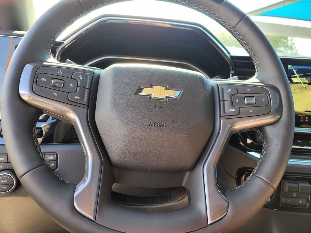 New 2026 Chevrolet Silverado 1500 High Country AWD/4WD image 16