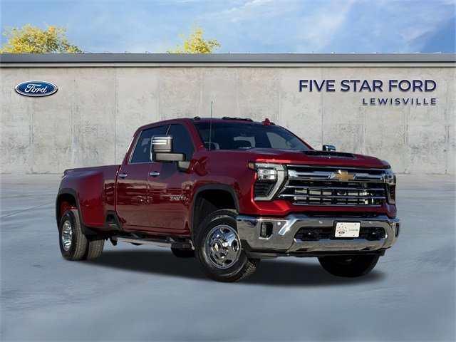 Used 2025 Chevrolet Silverado 3500 LTZ w/ LTZ Plus Package image 2
