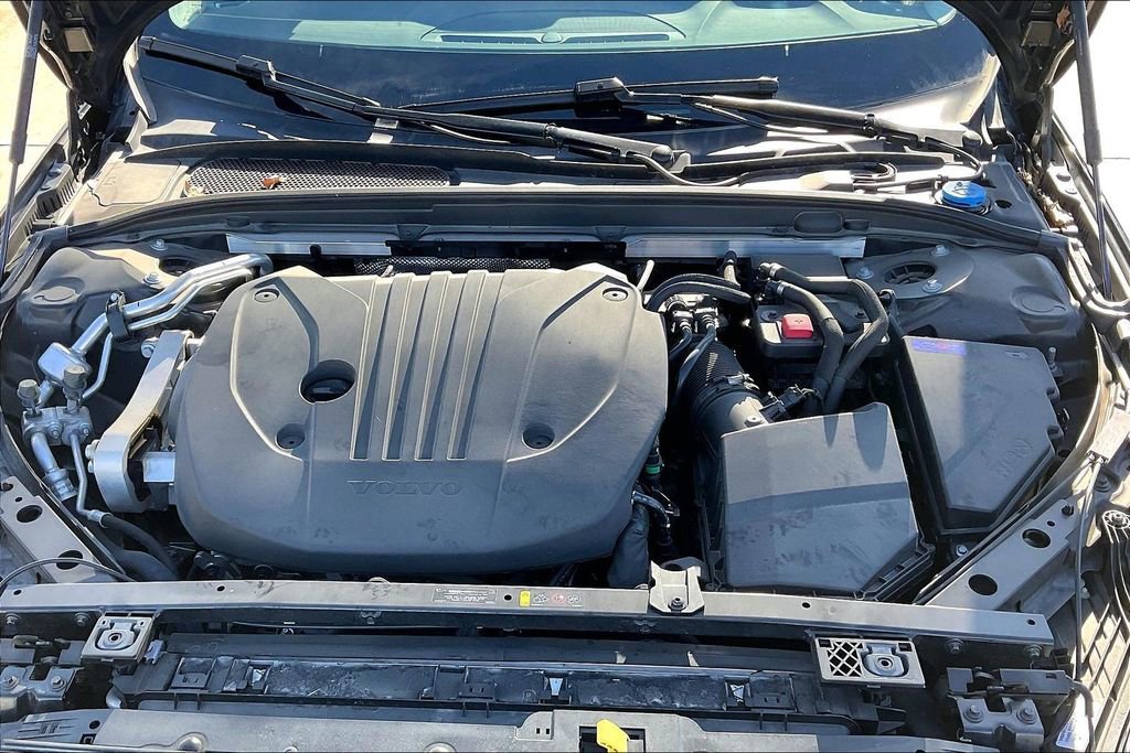 Certified 2024 Volvo S60 B5 Core image 12
